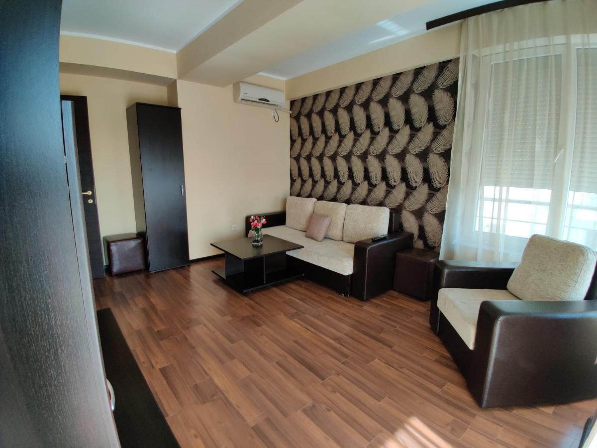 Summerland Beach&Sun Apartments มามายา ภายนอก รูปภาพ